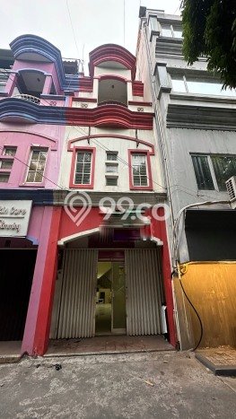Ruko Area Komersial di Tanjung Duren, Luas 202m², Siap Usaha Ruko Area Komersial di Tanjung Duren, Luas 202m², Siap Usaha