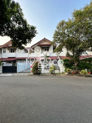 Dijual Hunian Mewah dengan Fasilitas Sekitar Lengkap di Kembangan, Jakarta Barat Dijual Hunian Mewah dengan Fasilitas Sekitar Lengkap di Kembangan, Jakarta Barat