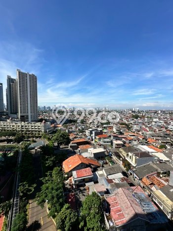 Hunian Apartemen Eksklusif untuk Dijual di Jakarta Barat dengan 3 BR & 2 Kamar Mandi Hunian Apartemen Eksklusif untuk Dijual di Jakarta Barat dengan 3 BR & 2 Kamar Mandi