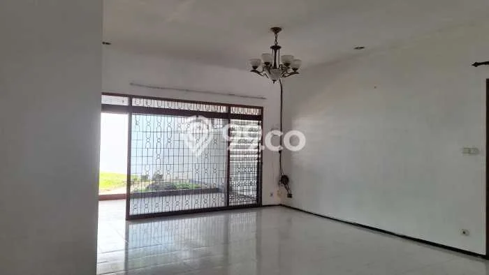 Sewa Rumah Murah di Margorejo Surabaya Punya 3 Kamar Tidur Sewa Rumah Murah di Margorejo Surabaya Punya 3 Kamar Tidur