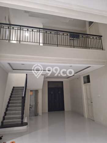 For Sale Rumah Elit Exclusive di Dukuh Pakis, Surabaya For Sale Rumah Elit Exclusive di Dukuh Pakis, Surabaya