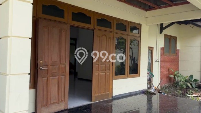 Disewakan! Rumah 3 Kamar Tidur &
2 Kamar Mandi di Margorejo, Surabaya Disewakan! Rumah 3 Kamar Tidur &
2 Kamar Mandi di Margorejo, Surabaya
