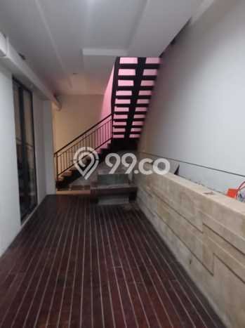 Siap Huni Rumah Mewah 4 Kamar di Wiyung Dekat ke Mana Saja Siap Huni Rumah Mewah 4 Kamar di Wiyung Dekat ke Mana Saja