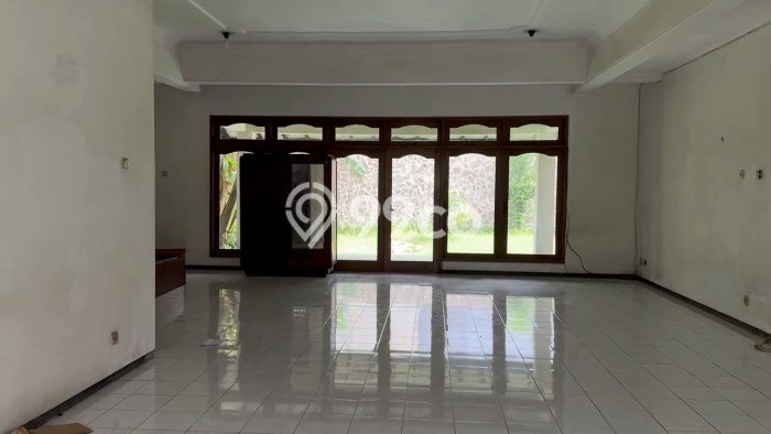 Disewakan! Rumah 3 Kamar Tidur &
2 Kamar Mandi di Margorejo, Surabaya Disewakan! Rumah 3 Kamar Tidur &
2 Kamar Mandi di Margorejo, Surabaya