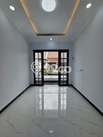 Dijual Rumah Eksklusif 3 KT di Pondok Kelapa, Jakarta Timur Dijual Rumah Eksklusif 3 KT di Pondok Kelapa, Jakarta Timur