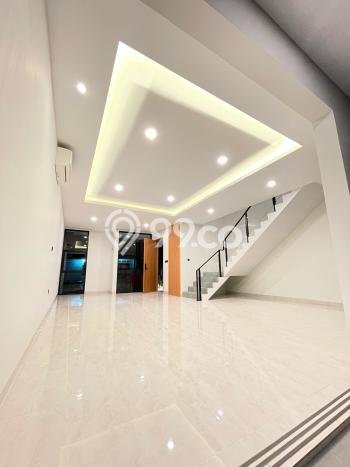 Siap Huni Rumah Mewah 3 Kamar di Kramat Jati Dekat ke Mana Saja Siap Huni Rumah Mewah 3 Kamar di Kramat Jati Dekat ke Mana Saja