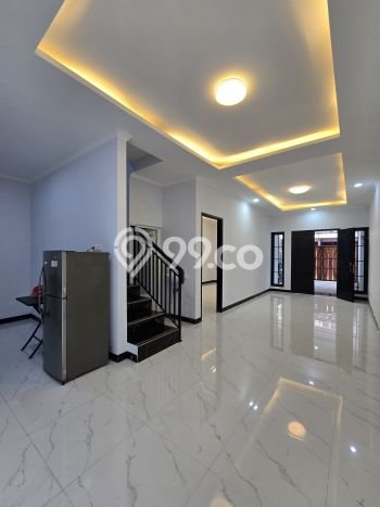 Dijual Rumah Eksklusif 3 KT di Pondok Kelapa, Jakarta Timur Dijual Rumah Eksklusif 3 KT di Pondok Kelapa, Jakarta Timur