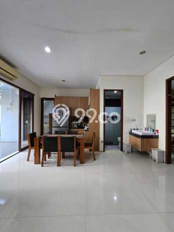 Hunian Elit LB 184m2 Siap Pakai Desain Elegan di Cipinang, Jakarta Timur Hunian Elit LB 184m2 Siap Pakai Desain Elegan di Cipinang, Jakarta Timur