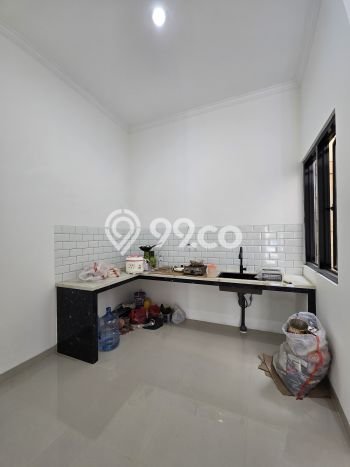 Rumah Elit LB 130m2 Siap Pakai Desain Elegan di Pondok Kelapa, Jakarta Timur Rumah Elit LB 130m2 Siap Pakai Desain Elegan di Pondok Kelapa, Jakarta Timur