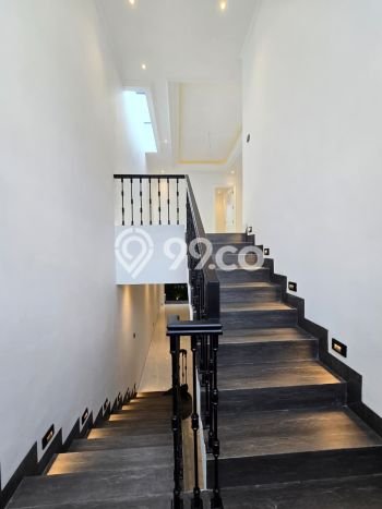 Hunian Mewah Dijual LT 169m2 di Cempaka Putih, Jakarta Pusat Hunian Mewah Dijual LT 169m2 di Cempaka Putih, Jakarta Pusat