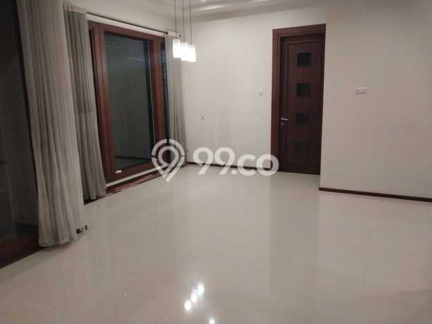 Rumah Sewa Tangerang Selatan LT 1.4e+06m2 LB 1.65e+06m2 Area Bintaro Rumah Sewa Tangerang Selatan LT 1.4e+06m2 LB 1.65e+06m2 Area Bintaro
