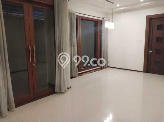 Rumah Sewa Tangerang Selatan LT 1.4e+06m2 LB 1.65e+06m2 Area Bintaro Rumah Sewa Tangerang Selatan LT 1.4e+06m2 LB 1.65e+06m2 Area Bintaro