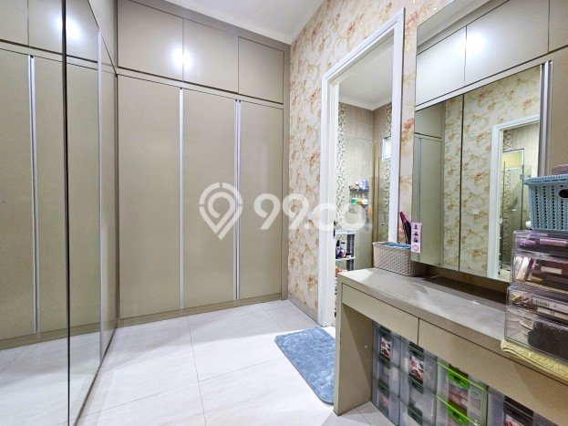 Hunian Eksklusif Dijual LT 300m2 di BSD, Tangerang Selatan Hunian Eksklusif Dijual LT 300m2 di BSD, Tangerang Selatan