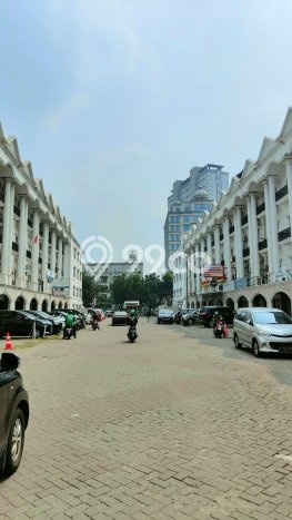 Area Ramai! Komersial Dijual di Kebon Jeruk untuk Bisnis Luas Bangunan 13m2 Area Ramai! Komersial Dijual di Kebon Jeruk untuk Bisnis Luas Bangunan 13m2