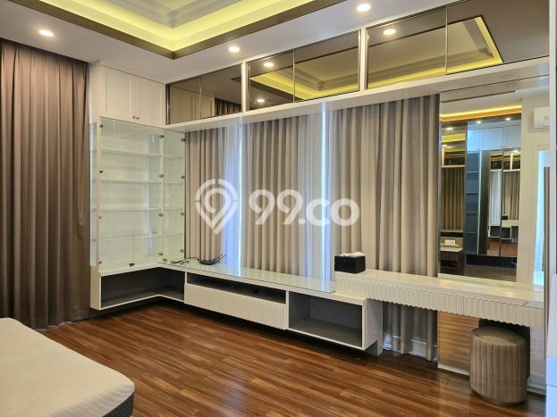 Hunian Elit LB 212m2 Siap Huni Desain Elegan di Gading Serpong, Tangerang Hunian Elit LB 212m2 Siap Huni Desain Elegan di Gading Serpong, Tangerang