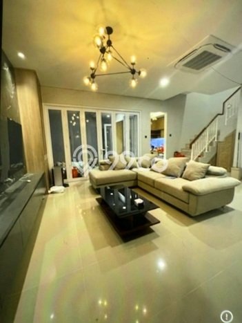 Hunian Mewah LB 180m2 Siap Pakai Desain Elegan di Gading Serpong, Tangerang Hunian Mewah LB 180m2 Siap Pakai Desain Elegan di Gading Serpong, Tangerang