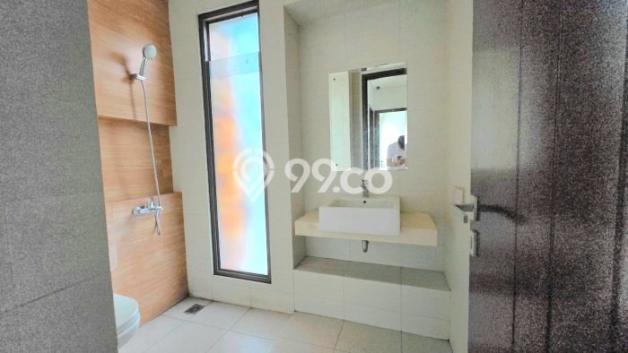 Hunian Nyaman Asri 3 KT Siap Huni di BSD Tangerang Hunian Nyaman Asri 3 KT Siap Huni di BSD Tangerang