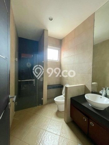 Hunian Mewah LB 550m2 Siap Pakai Desain Elegan di BSD, Tangerang Hunian Mewah LB 550m2 Siap Pakai Desain Elegan di BSD, Tangerang