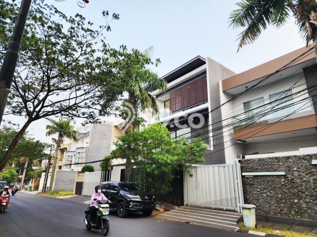 For Sale! Luxury House LT 200m2 Desain Modern di Citra Garden For Sale! Luxury House LT 200m2 Desain Modern di Citra Garden