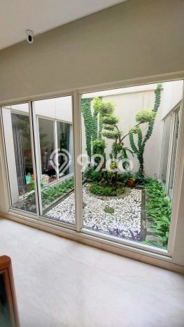 Jual Rumah Mewah Elegan Dengan View Cantik di Gading Serpong, Tangerang Jual Rumah Mewah Elegan Dengan View Cantik di Gading Serpong, Tangerang