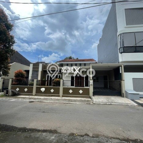 Dijual Rumah Eksklusif 2 KT di Soekarno Hatta, Malang Dijual Rumah Eksklusif 2 KT di Soekarno Hatta, Malang