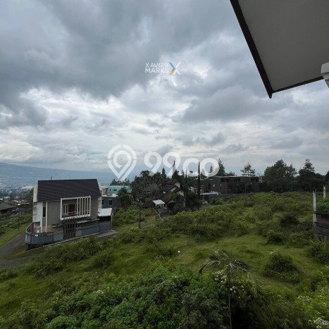 Vila Kawasan Batu, Area 622m2m², Lingkungan Asri Vila Kawasan Batu, Area 622m2m², Lingkungan Asri