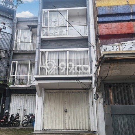 Ruko Bagus Dijual LB 150m2 Lokasi Strategis Malang Area Cocok untuk Berbisnis Ruko Bagus Dijual LB 150m2 Lokasi Strategis Malang Area Cocok untuk Berbisnis