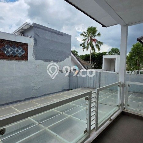 Jual Rumah Luas Elegan Dengan View Cantik di Sawojajar, Malang Jual Rumah Luas Elegan Dengan View Cantik di Sawojajar, Malang