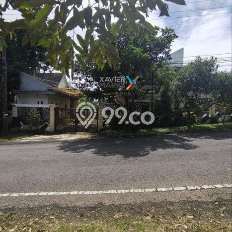 Hunian Elit LB 820m2 Siap Pakai Desain Elegan di Malang Kota, Malang Hunian Elit LB 820m2 Siap Pakai Desain Elegan di Malang Kota, Malang