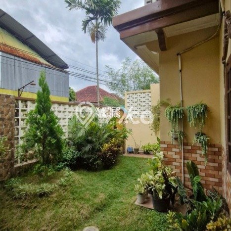 Hunian Cantik Minimalis Lb 220m2 di Blimbing, Malang Hunian Cantik Minimalis Lb 220m2 di Blimbing, Malang