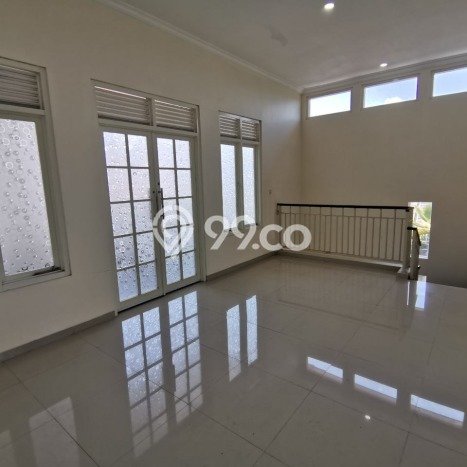 Vila Kawasan , Area 185m2m², Akses Mudah Pusat Kota Vila Kawasan , Area 185m2m², Akses Mudah Pusat Kota