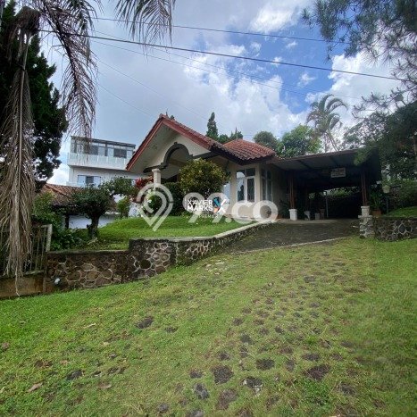 LOKASI STRATEGIS! Vila di , Ukuran 260m2m², Dekat fasilitas umum LOKASI STRATEGIS! Vila di , Ukuran 260m2m², Dekat fasilitas umum