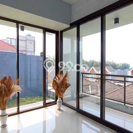 Rumah Luxury Modern Tanpa Renovasi di Tlogomas Malang Rumah Luxury Modern Tanpa Renovasi di Tlogomas Malang