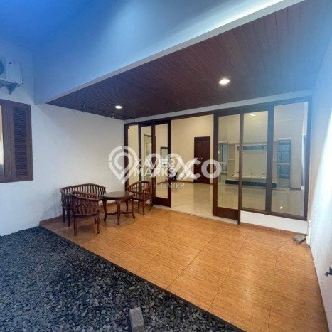 For Sale! Premium House LT 300m2 Desain Elegan di Dieng For Sale! Premium House LT 300m2 Desain Elegan di Dieng