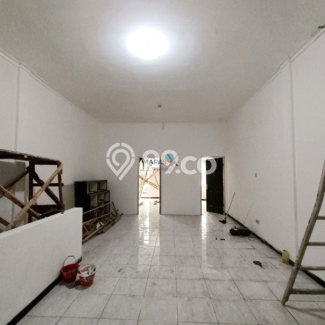Ruko Dijual di Klojen Malang dengan Luas Bangunan 300m2 Ruko Dijual di Klojen Malang dengan Luas Bangunan 300m2