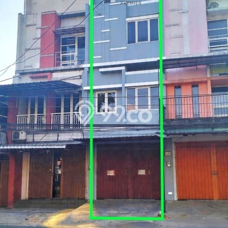 Unit Ruko Dijual di Malang LT 101m2 & LB 303m2 Unit Ruko Dijual di Malang LT 101m2 & LB 303m2