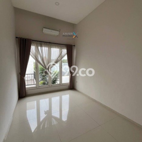 Rumah Elit LB 450m2 Siap Pakai Desain Elegan di Araya, Malang Rumah Elit LB 450m2 Siap Pakai Desain Elegan di Araya, Malang