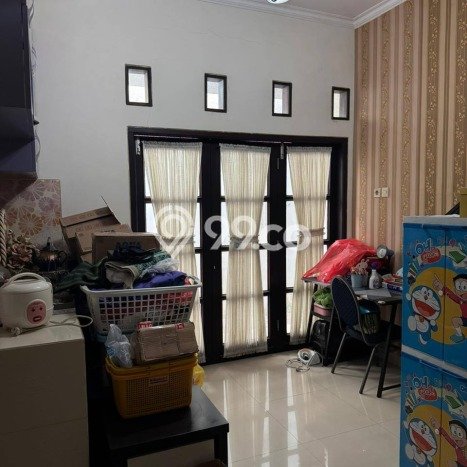 Hunian Cantik Modern Lb 300m2 di Blimbing, Malang Hunian Cantik Modern Lb 300m2 di Blimbing, Malang