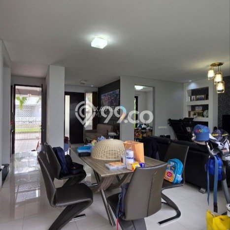 Jual Rumah Luas Elegan Dengan View Cantik di Sawojajar, Malang Jual Rumah Luas Elegan Dengan View Cantik di Sawojajar, Malang