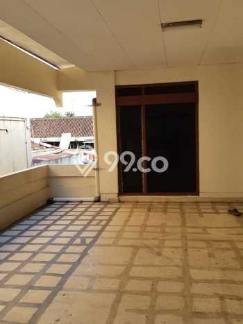 Rumah Mewah Siap Huni LT 492m2 di Slamet Riyadi, Solo Rumah Mewah Siap Huni LT 492m2 di Slamet Riyadi, Solo