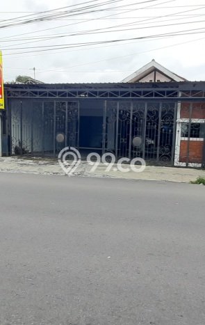 Jual Rumah Luas Megah Dengan View Eksklusif di Kartosuro, Sukoharjo Jual Rumah Luas Megah Dengan View Eksklusif di Kartosuro, Sukoharjo