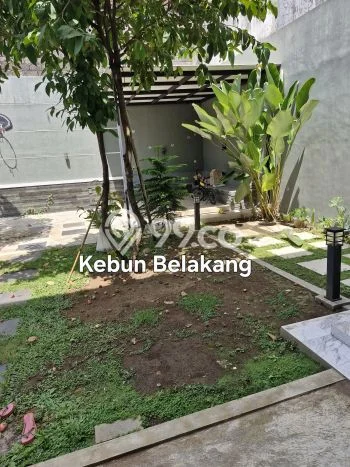 Jual Rumah Mewah Megah Dengan View Cantik di Mojosongo, Surakarta Jual Rumah Mewah Megah Dengan View Cantik di Mojosongo, Surakarta