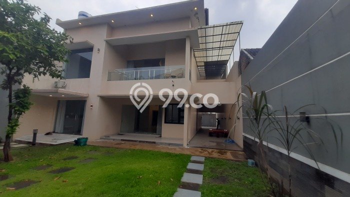 Jual Rumah Mewah Megah Dengan View Cantik di Mojosongo, Surakarta Jual Rumah Mewah Megah Dengan View Cantik di Mojosongo, Surakarta