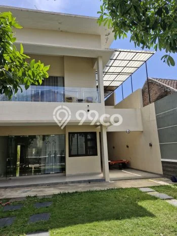 Jual Rumah Mewah Megah Dengan View Cantik di Mojosongo, Surakarta Jual Rumah Mewah Megah Dengan View Cantik di Mojosongo, Surakarta
