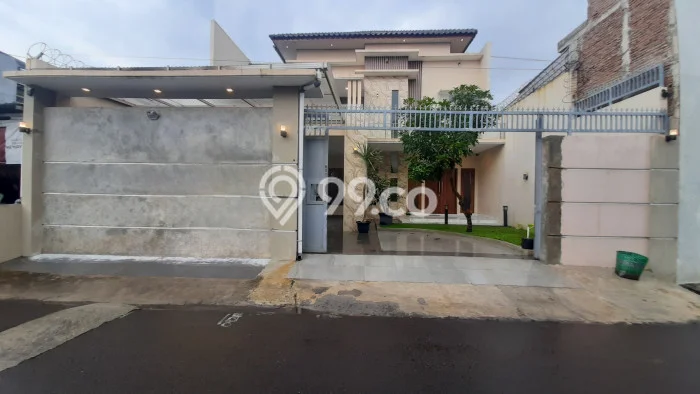 Jual Rumah Mewah Megah Dengan View Cantik di Mojosongo, Surakarta Jual Rumah Mewah Megah Dengan View Cantik di Mojosongo, Surakarta