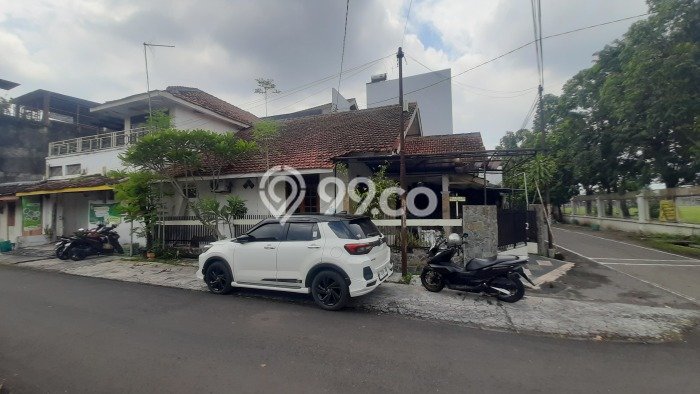 For Sale Rumah 4 Kamar Lokasi Strategis Bagus dan Strategis di Banjarsari For Sale Rumah 4 Kamar Lokasi Strategis Bagus dan Strategis di Banjarsari