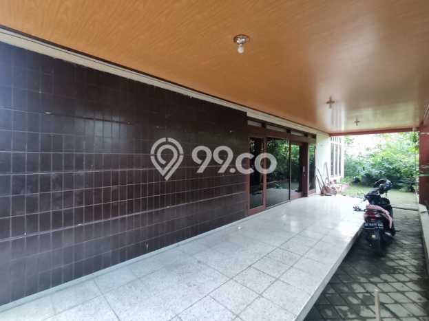 For Sale Rumah 4 Kamar Lokasi Strategis Nyaman dan Strategis di Laweyan For Sale Rumah 4 Kamar Lokasi Strategis Nyaman dan Strategis di Laweyan