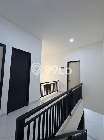 Jual Rumah Luas Elegan Dengan View Cantik di Kalideres, Jakarta Barat Jual Rumah Luas Elegan Dengan View Cantik di Kalideres, Jakarta Barat
