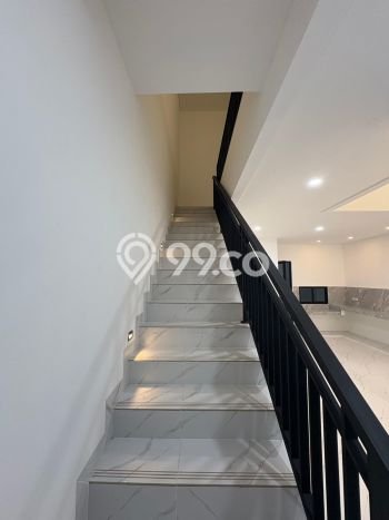 Jual Rumah Luas Elegan Dengan View Cantik di Kalideres, Jakarta Barat Jual Rumah Luas Elegan Dengan View Cantik di Kalideres, Jakarta Barat