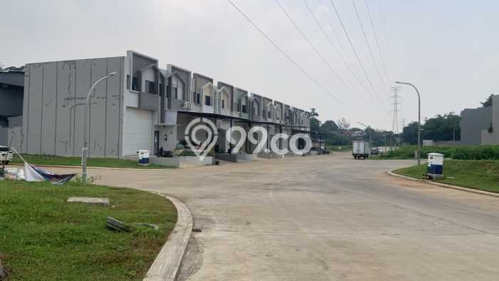 LOKASI BISNIS! Gudang For Rent Kawasan BSD, Luas 138m², Akses Utama LOKASI BISNIS! Gudang For Rent Kawasan BSD, Luas 138m², Akses Utama